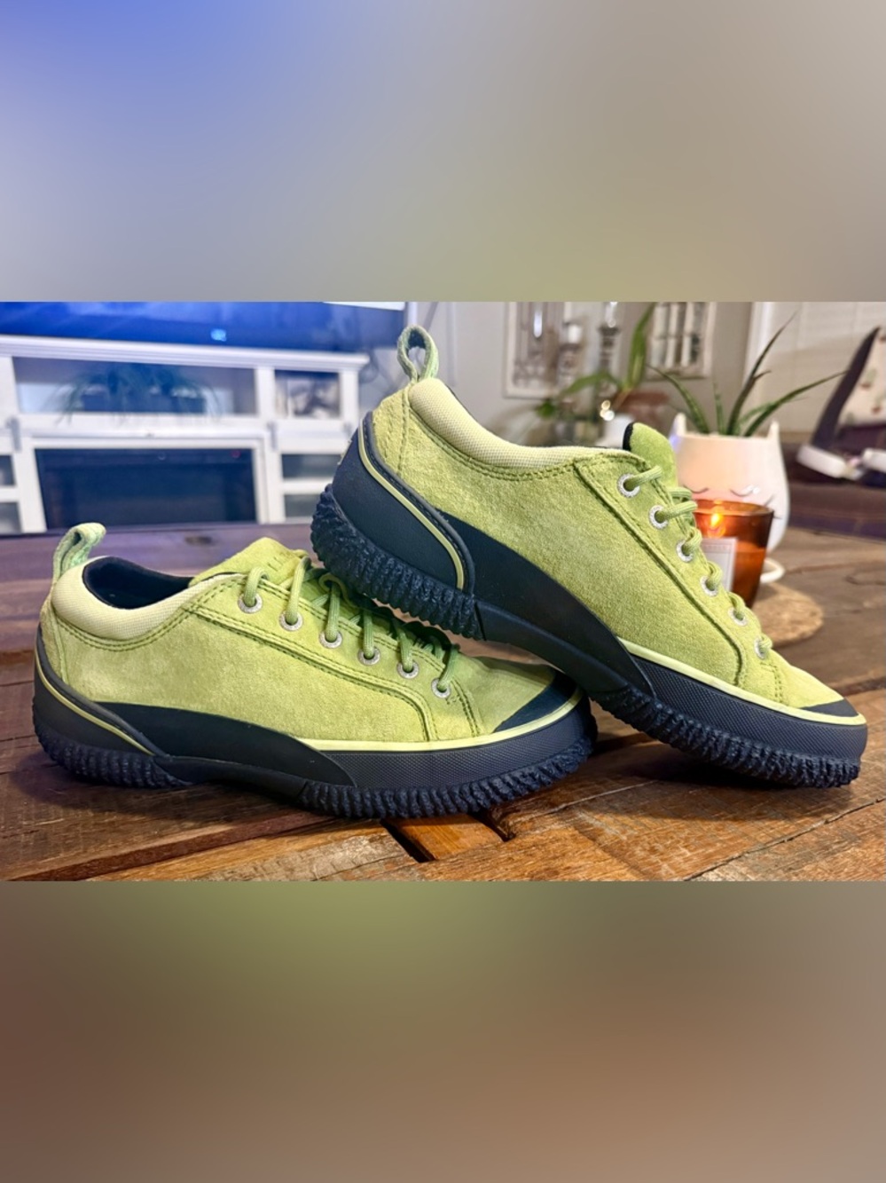 L.L. Bean Green Suede Casual Sneakers Women’s Size 8 wide (cushion+comfort)
